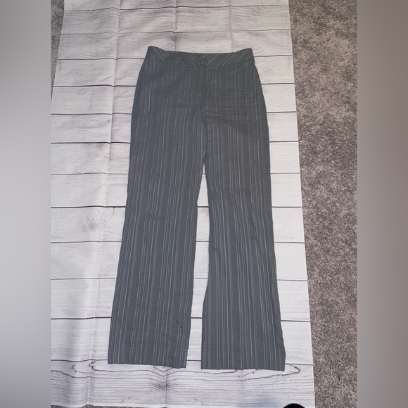 Women's Peace Of Cloth Pants - Picture 4 of 8